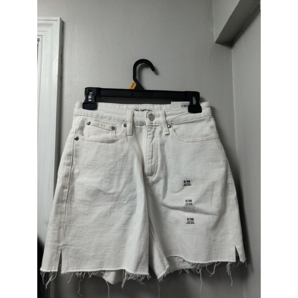 On 34th Womens High Rise Core Denim Shorts Long White Size 2/26 NEW